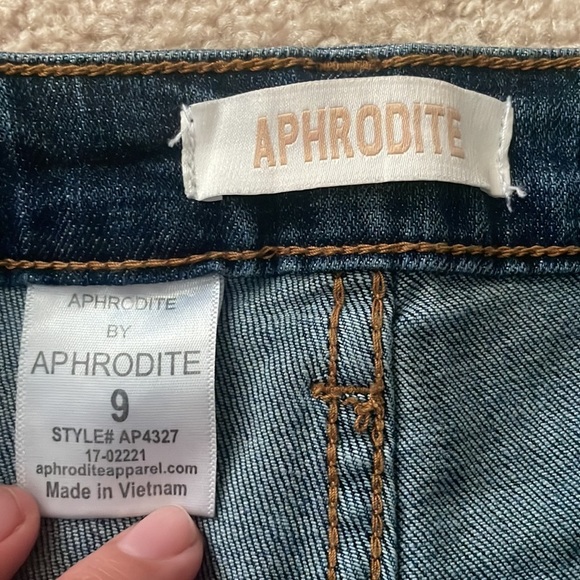 Womens Aphrodite Ripped Jeans - Picture 2 of 3